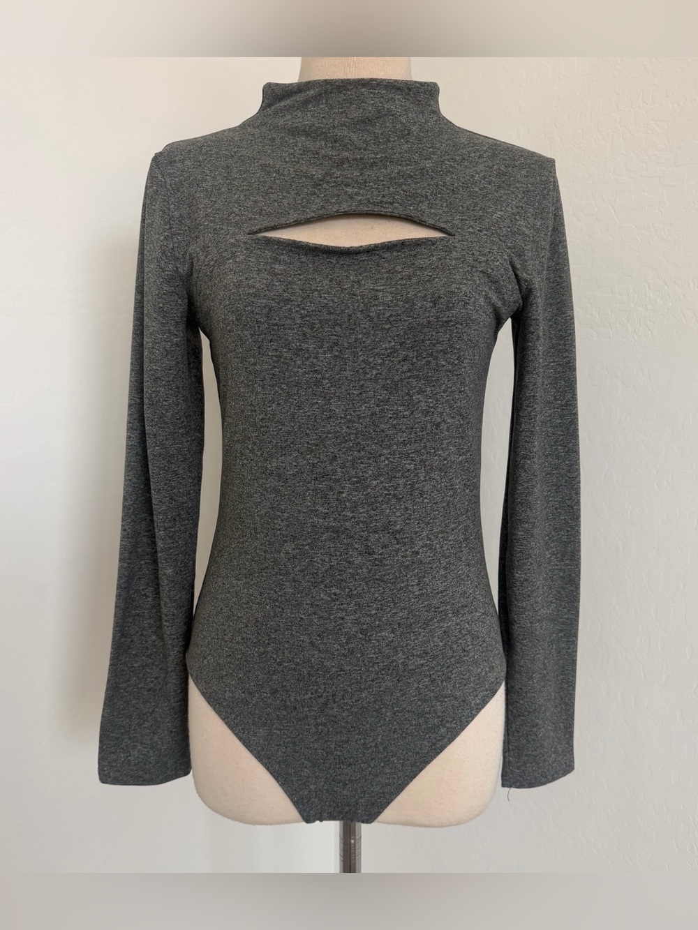 Express Charcoal Gray Long Sleeve Keyhole Bodycontour Bodysuit